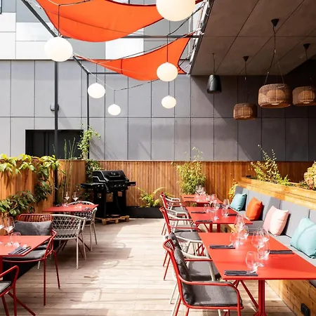 Moxy Paris Val D'europe Hotel