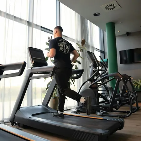 Moxy Paris Val D'europe 3* Montevrain